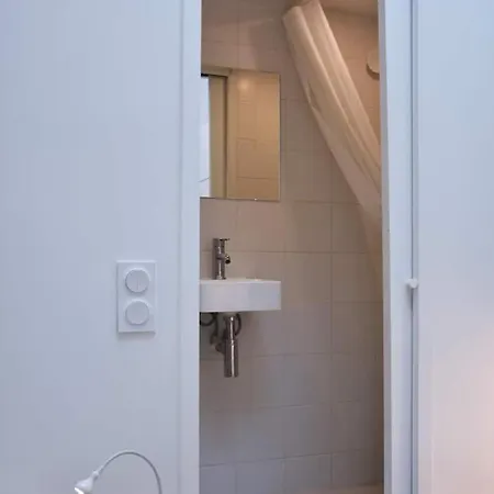 Apartment Au Coeur De Notre Dame Nid Type Equipe Calme Clair Ascenseur Clim Paris