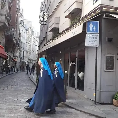 Apartment Au Coeur De Notre Dame Nid Type Equipe Calme Clair Ascenseur Clim
